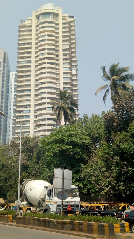 Main - Zahra, Worli